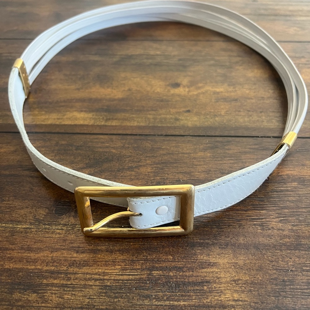 Dame White Leather‎ Belt with Gold Buckle